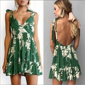 NWOT Green Floral open back backless Dress